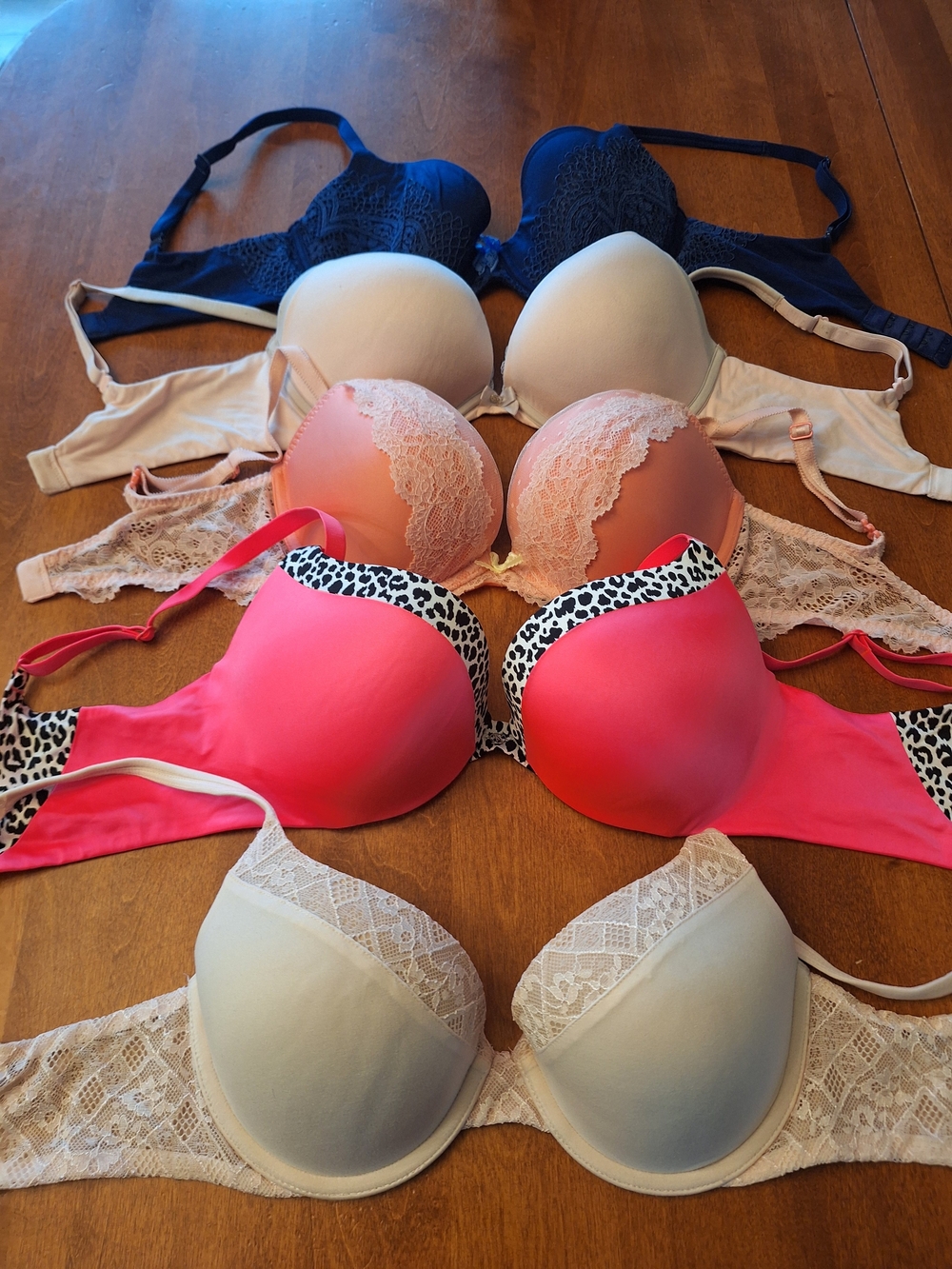 Victoria's Secret Mixed Lace & T-Shirt Bra Bundle - Pink, Coral, Navy, Ivory